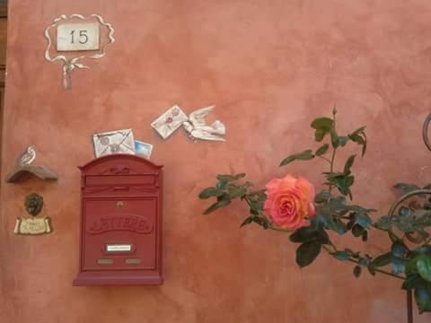 Casetta Rossa เชร์ตาลโด ภายนอก รูปภาพ